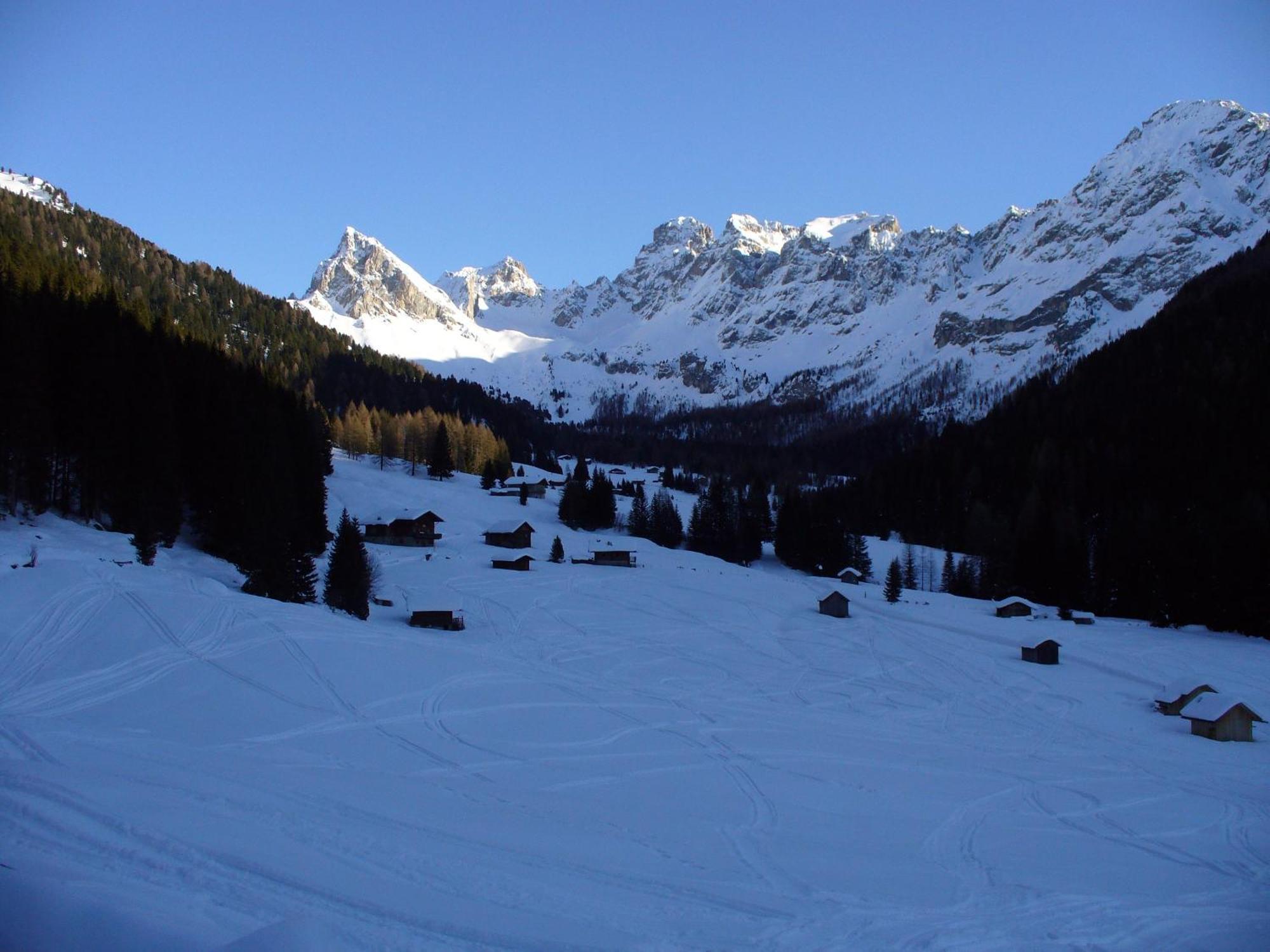 Hotel El Geiger Pozza di Fassa Exterior foto